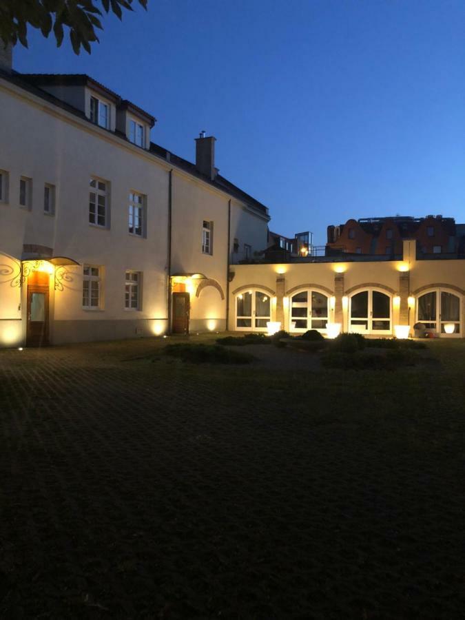 Moon River Apartments Gdansk Old Town Exterior photo